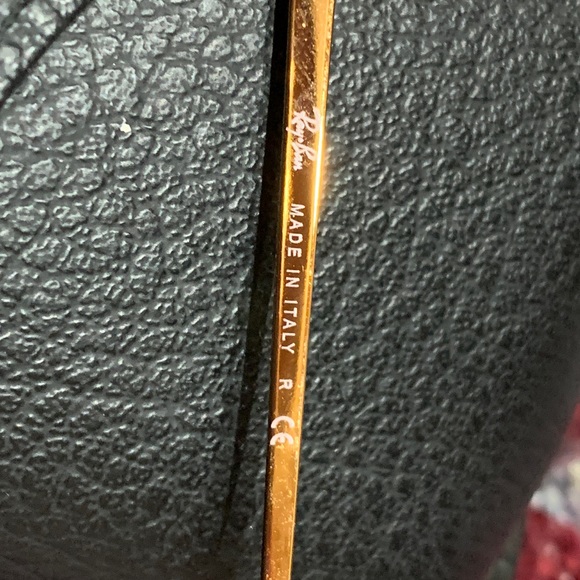 Ray Bans!! Oval shape with rainbow mirror lens - Picture 7 of 8